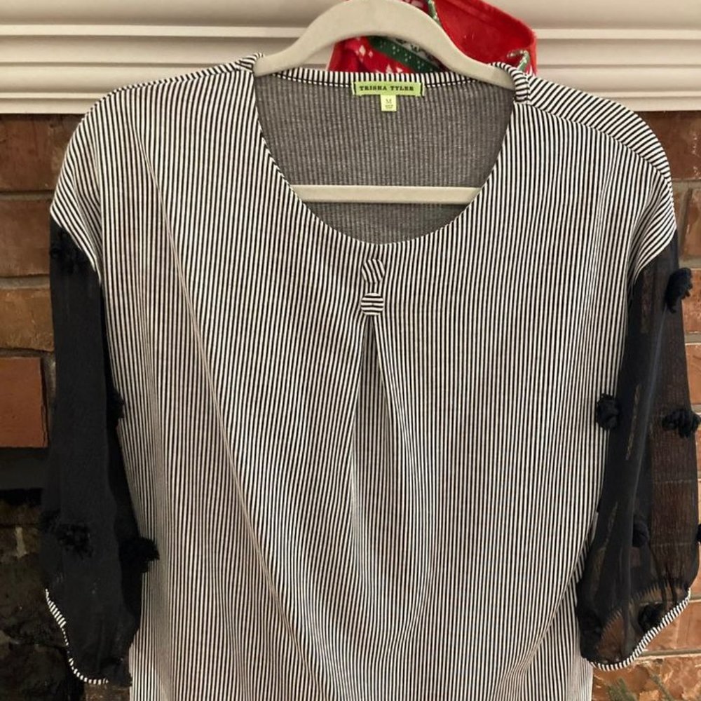 Women's B&W Striped Trisha Tyler Top